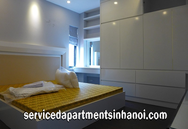 Cho thuê căn hộ dịch vụ hoàn hoàn mới 2 phòng ngủ tại đường Xóm Chùa, quận Tây Hồ 6