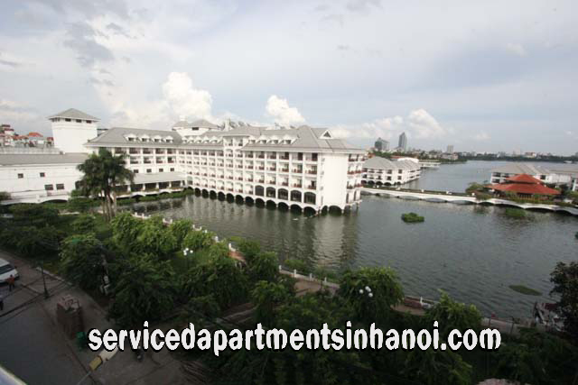 Cho thuê căn hộ dịch vụ rộng rãi với 1 phòng ngủ gần khách sạn Sheraton, quận Tây Hồ 2