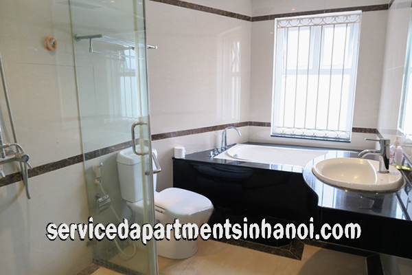 Căn hộ dịch vụ 3 phòng ngủ cho thuê ngay tại làng Yên Phụ, quận Tây Hồ 2