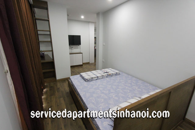 Cho thuê căn hộ 1 phòng ngủ tại Linh Lang, Ba Đình 4