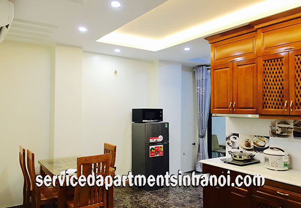 Cho thuê căn hộ dịch vụ 3 phòng ngủ tại Yên Phụ, Tây Hồ 2