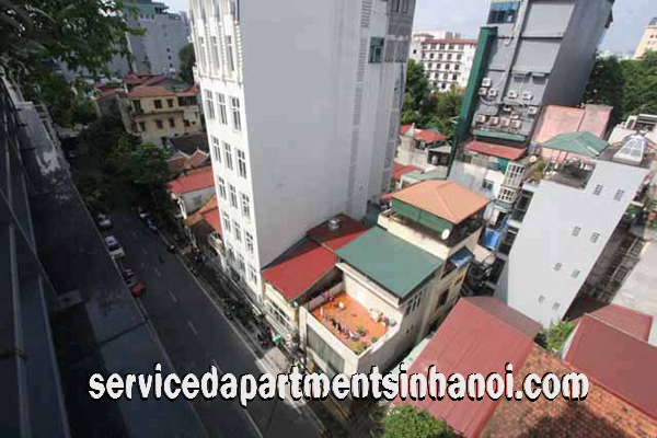 Cho thuê căn hộ mới hai phòng ngủ ở quận Hai Bà Trưng, Gần Vincom 8