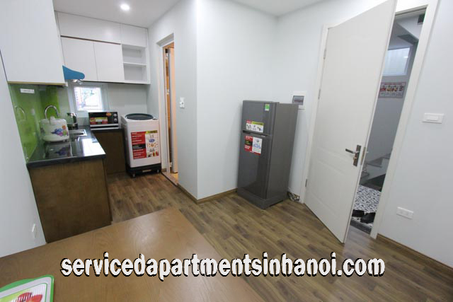 Cho thuê căn hộ dịch vụ mới 1 phòng ngủ gần Linh Lang, Ba Đình 2