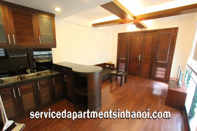 Cho thuê căn hộ dịch vụ mới tân trang tại phố Linh Lang, Ba Đình 2