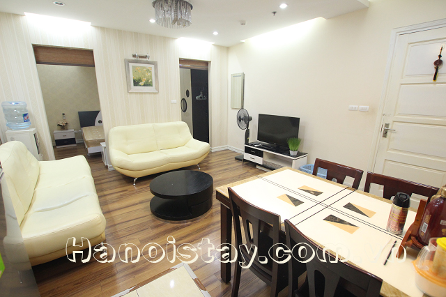 Cho thuê căn hộ 1 phòng ngủ gần hồ Hoàn Kiếm 3