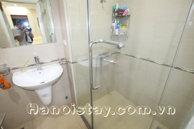 Cho thuê căn hộ 1 phòng ngủ gần hồ Hoàn Kiếm 7