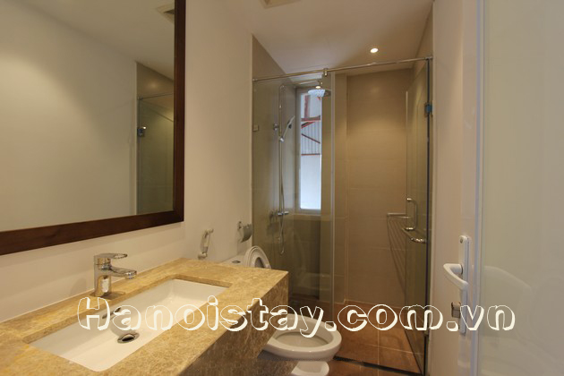 Cho thuê căn hộ hiện đại 1 phòng ngủ Tây Hồ 8