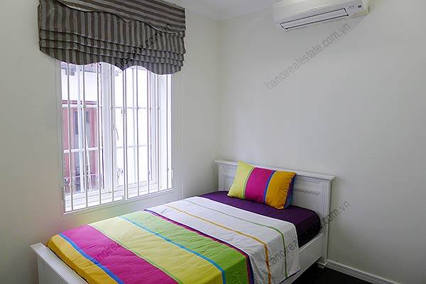 Cho thuê căn hộ 2 phòng ngủ hiện đại gần Nhà Hát Lớn, Hoàn Kiếm 4