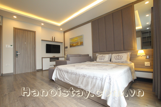 Cho thuê căn hộ dịch vụ 1 phòng ngủ hiện đại phố Duy Tân 2