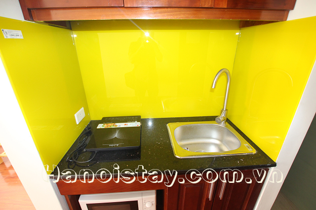Cho thuê căn hộ 1 phòng ngủ gần Quần Ngựa Ba Đình 4
