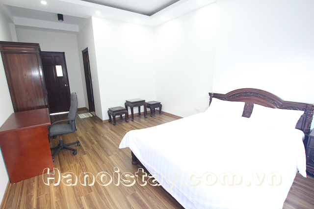 Cho thuê căn hộ 1 phòng ngủ hiện đại phố Văn Cao, Ba Đình 5