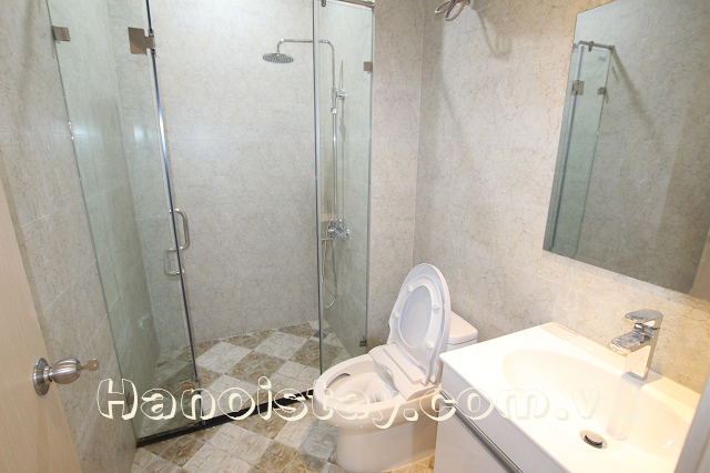 Cho thuê căn hộ dịch vụ 2 phòng ngủ phố Văn Cao, Ba Đình 8