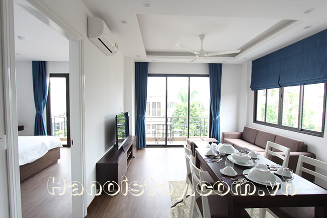 Cho thuê căn hộ dịch vụ đầy đủ nội thất tại phố Tô Ngọc Vân, Tây Hồ