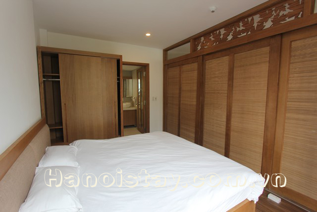 Cho thuê căn hộ dịch vụ đầy đủ nội thất tại phố Đào Tấn, Ba Đình 8