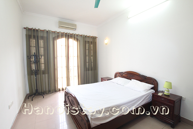 Cho thuê nhà riêng với 4 phòng ngủ tại phố Hàng Chuối, Hai Bà Trưng 4