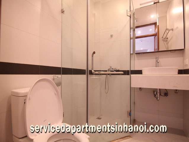 Cho thuê căn hộ dịch vụ 2 phòng ngủ tại Tây Hồ 8