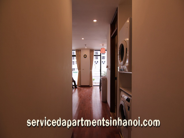 Cho thuê căn hộ dịch vụ 2 phòng ngủ tại Tây Hồ 9