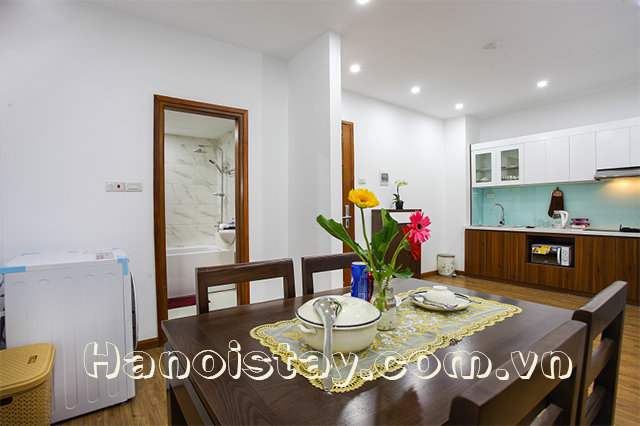 Cho thuê căn hộ dịch vụ 1 phòng ngủ tại phố Phan Kế Bính, Ba Đình 1