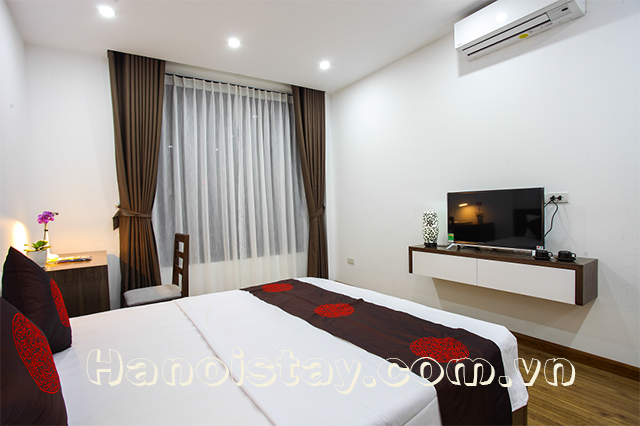 Cho thuê căn hộ dịch vụ 1 phòng ngủ tại phố Phan Kế Bính, Ba Đình 6