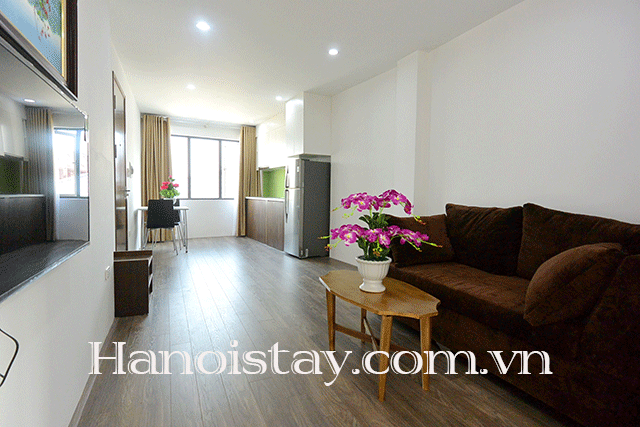 Cho thuê căn hộ dịch vụ 1 phòng ngủ mới và sang trọng ở Đặng Thai Mai, Tây Hồ