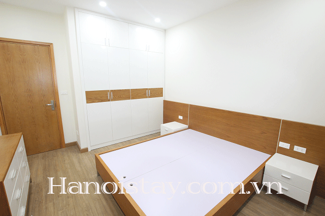 Căn hộ 1 phòng ngủ cho thuê tại phố Thái Hà, quận Đống Đa 5