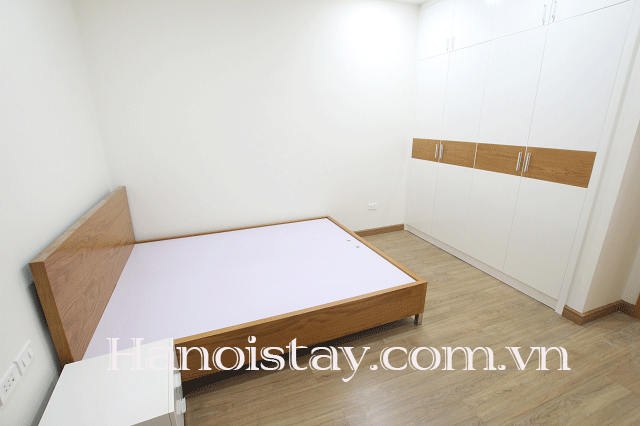 Căn hộ 1 phòng ngủ cho thuê tại phố Thái Hà, quận Đống Đa 2