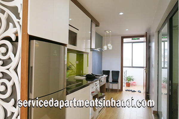Cho thuê căn hộ 1 phòng ngủ hiện đại gần hồ Hoàng Cầu 9