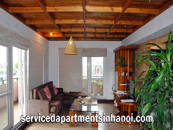 Cho thuê căn hộ 2 phòng ngủ view hồ Tây có ban công