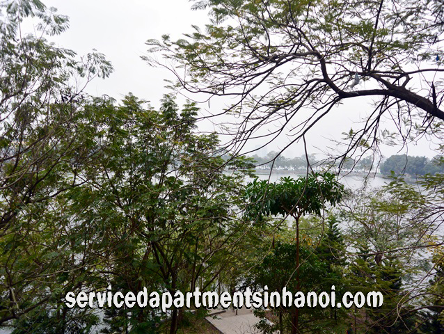 Cho thuê căn hộ view hồ Trúc Bạch 1 phòng ngủ hiện đại, mới 1