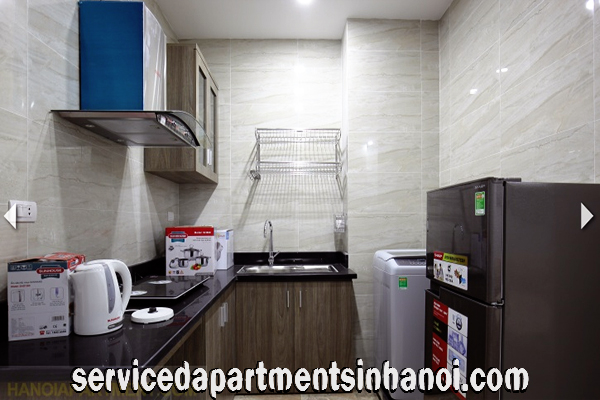 Cho thuê căn hộ mới hiện đại 2 phòng ngủ gần Trung Hòa Nhân Chính 5