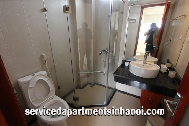 Cho thuê căn hộ đủ đồ rất đẹp tại phố Lê Duẩn, Giá hợp lý. 9