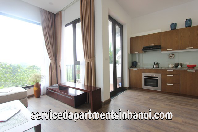 Cho thuê căn hộ 2 phòng ngủ hiện đại view hồ Tây tại xóm Chùa 4