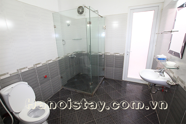Cho thuê căn hộ 2 phòng ngủ phố Xuân Diệu, Tây Hồ 10
