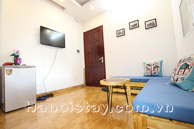 Cho thuê căn hộ 2 phòng ngủ phố Trích Sài, Tây Hồ 2