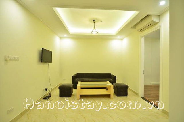 Cho thuê căn hộ 3 phòng ngủ giá rẻ phố Đội Cấn, Ba Đình 5
