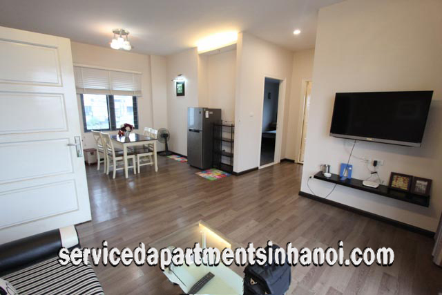 Cho thuê căn hộ dịch vụ 02 phòng ngủ giá rẻ tại Văn Cao, Ba Đình 3