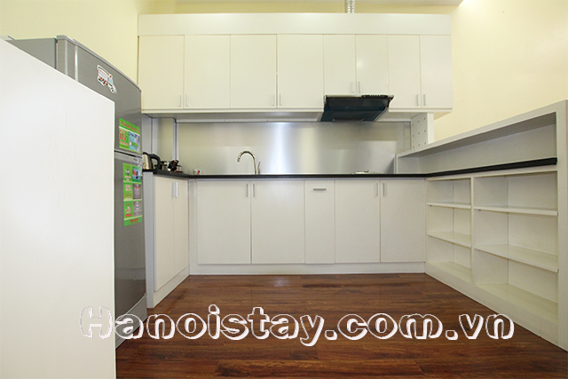 Cho thuê căn hộ 2 phòng ngủ hiện đại Mễ Trì gần KeangNam 5