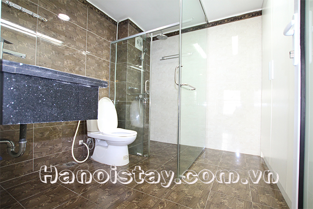 Cho thuê căn hộ 2 phòng ngủ hiện đại Mễ Trì gần KeangNam 7