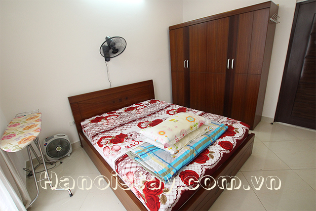 Cho thuê căn hộ 1 phòng ngủ giá rẻ đường Xuân Diệu, Tây Hồ 1