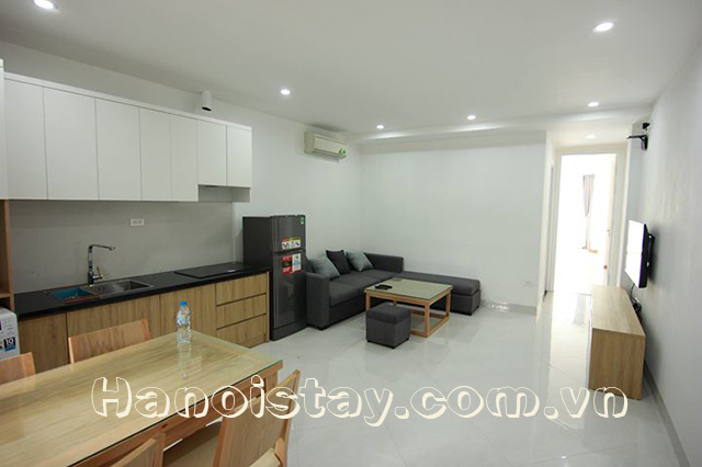 Cho thuê căn hộ view Hồ Tây 1 phòng ngủ phố Nhật Chiêu, Tây Hồ 3