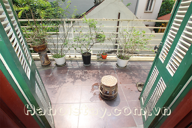Cho thuê nhà riêng đẹp 4 phòng ngủ phố Đội Cấn, Ba Đình 1