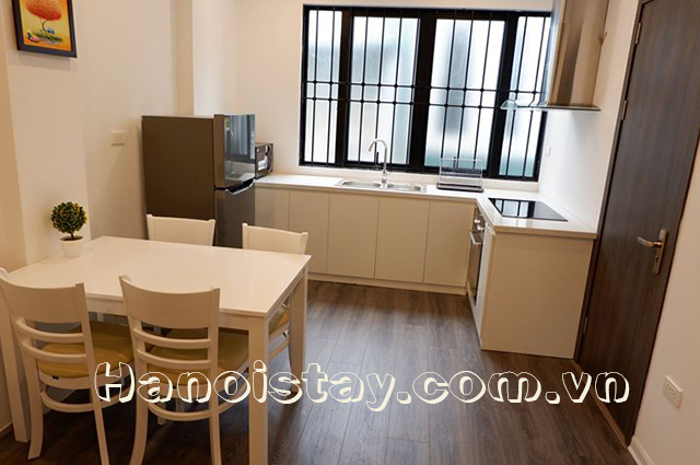Cho thuê căn hộ dịch vụ mới 1 phòng ngủ gần hồ Hoàn Kiếm 3