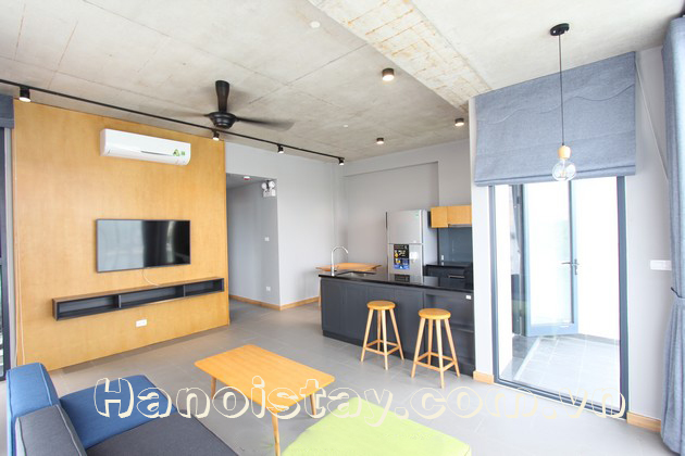 Cho thuê căn hộ cao cấp 2 ngủ view hồ Đống Đa 2