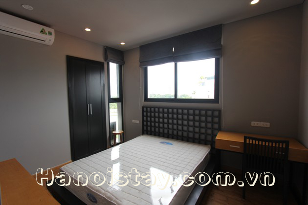 Cho thuê căn hộ cao cấp 2 ngủ view hồ Đống Đa 4