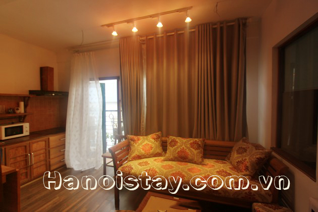 Cho thuê căn hộ 1 phòng ngủ giá rẻ phố Tây Hồ 2