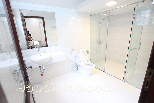 Cho thuê căn hộ 1 phòng ngủ diện tích rộng gần Deawoo hotel, Ba Dinh 5