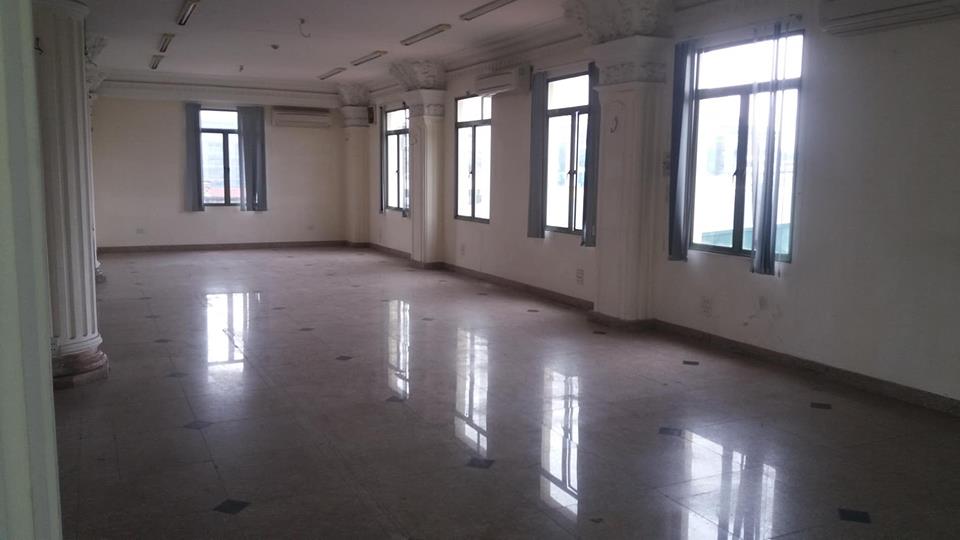 Cần cho thuê văn phòng với diện tích 175m2 tại tòa nhà mặt phố Hàng Bài, quận Hoàn Kiếm 1