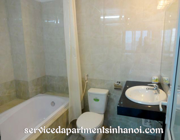Cho thuê căn hộ 2 phòng ngủ hiện đại cạnh hồ Tây phố Yên Phụ, Tây Hồ 1