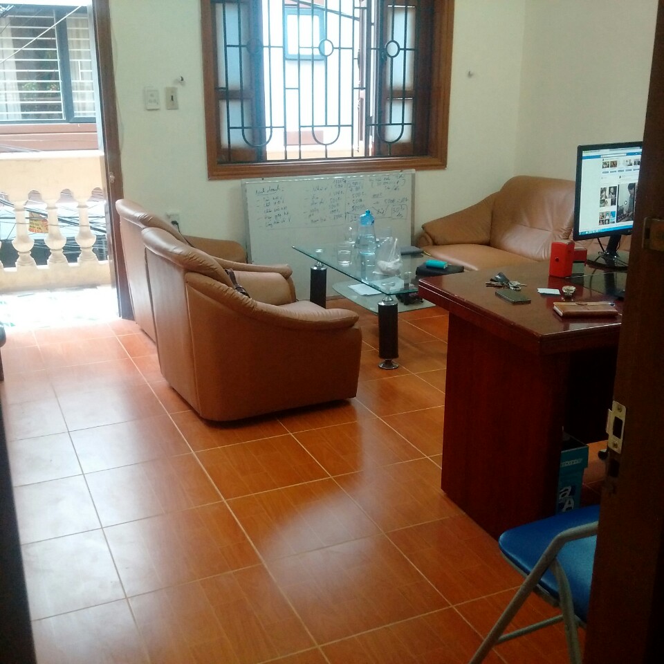 Chính chủ cho thuê văn phòng tại chùa láng, quận Đống Đa; diện tích 20-25m2 9