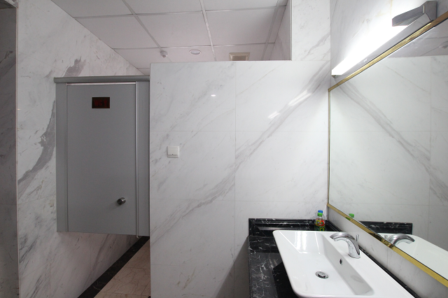 Tôi muốn cho thuê sàn tầng 3, rộng 200m2 tại phố Ngô Thì Nhậm, Hai Bà Trưng 3